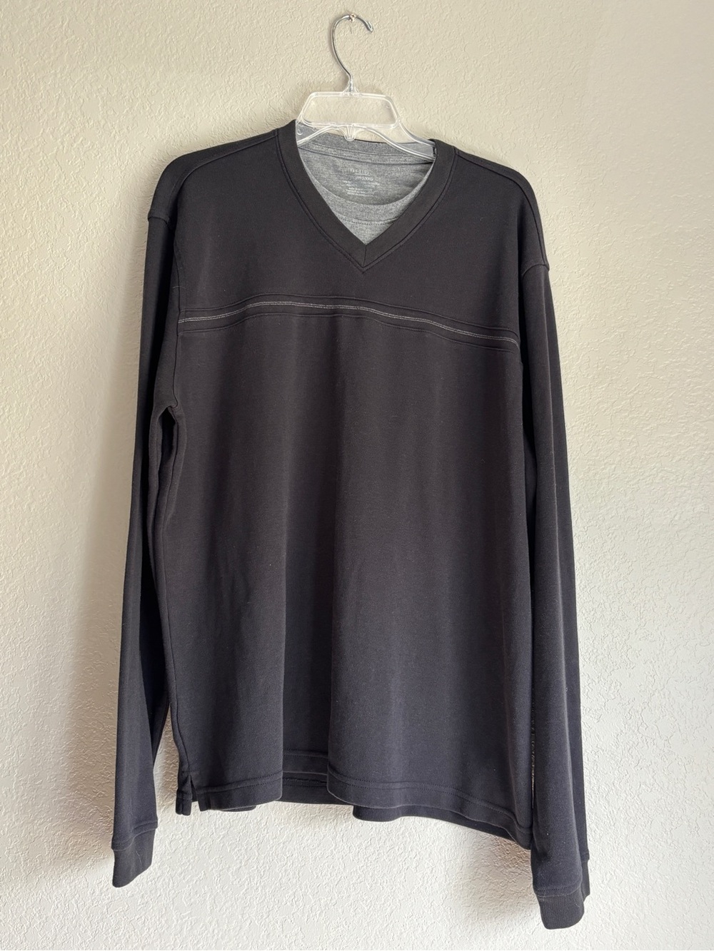 Van Heusen Men's XXL V-Neck Long Sleeve Sweater - Washed black and gray